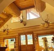 Bear's Claw Lodge hotel detail image 4