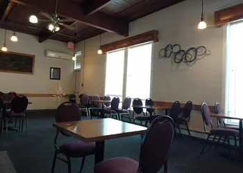 Shoal Lake Motor Inn hotel thumbnail 6