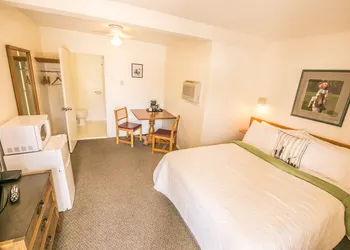 Mountain Springs Motel hotel thumbnail 2