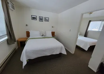 Mountain Springs Motel hotel thumbnail 5