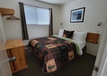 Mountain Springs Motel hotel thumbnail 8