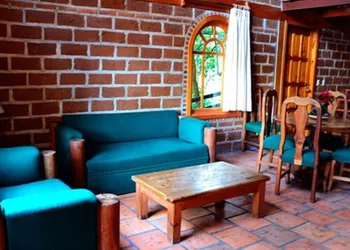 Bosque La Luna hotel thumbnail 2