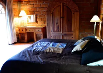 Bosque La Luna hotel thumbnail 5