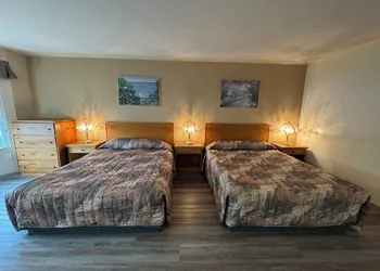 Western Budget Whitecourt 1 & 2 hotel thumbnail 6