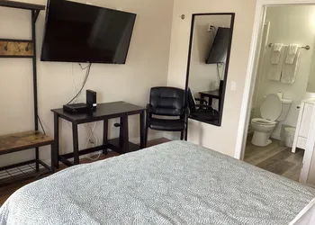 Lakeview Hotel hotel thumbnail 2