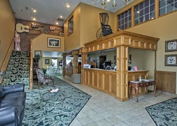 Presley's Penthouse 2BR Branson Resort Condo hotel thumbnail 2