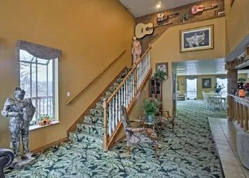 Presley's Penthouse 2BR Branson Resort Condo hotel thumbnail 3