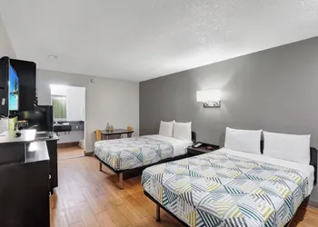 Studio 6 Bryan, TX - University Area hotel thumbnail 8