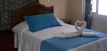 Hotel El Ciprés hotel thumbnail 3