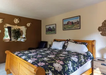 Rams Head Inn hotel thumbnail 6