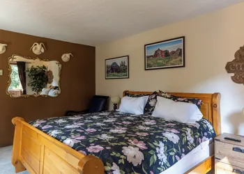 Rams Head Inn hotel thumbnail 6