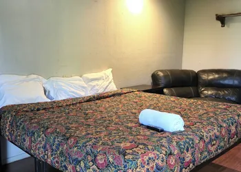Deluxe Inn Motel By Oyo Grand Prairie Interstate 30 hotel thumbnail 6