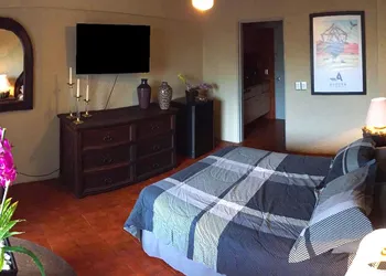 Aurora Suites hotel thumbnail 7