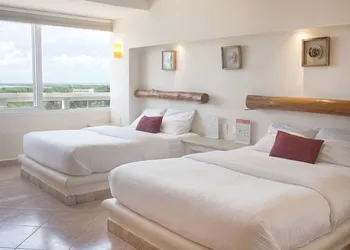 Rodero by Solymar Beachfront Condos in Hotel Zone hotel thumbnail 7