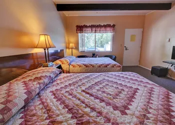 Idle A While hotel thumbnail 7