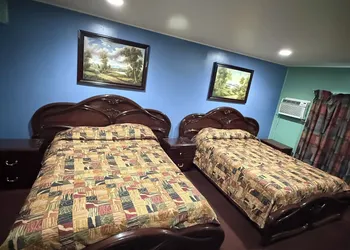 By The Way Motel Lake Bluff hotel thumbnail 2