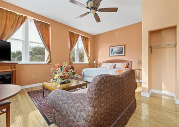 Suites at The Red Rock Vacation rentals hotel thumbnail 3