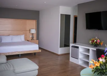 Amd Hotel hotel thumbnail 7