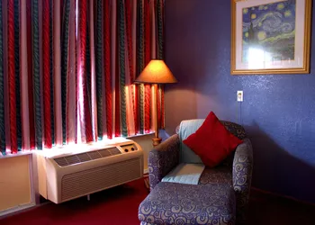Lambert Inn hotel thumbnail 3