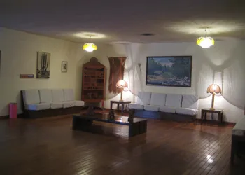 The Halfwaiy Inn hotel thumbnail 2