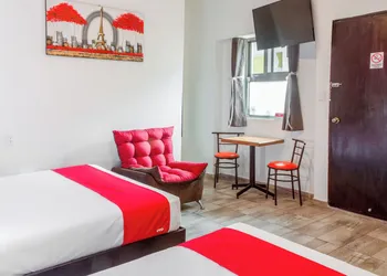 OYO Hotel Gandag hotel thumbnail 3