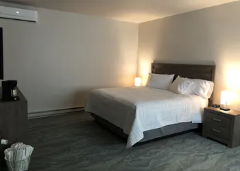 Goose & Twigs hotel thumbnail 5