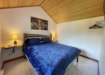 Gone With the Wind Cabin hotel thumbnail 2