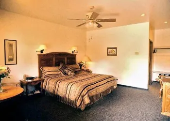 Casa de San Pedro Bed & Breakfast hotel thumbnail 8