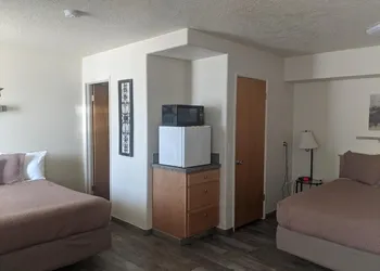 Little Daisy Motel hotel thumbnail 8
