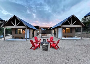 Lucky Arrow Retreat - Dripping Springs hotel thumbnail 2
