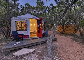 Lucky Arrow Retreat - Dripping Springs hotel thumbnail 5