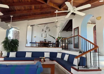 Villa de la Roca hotel thumbnail 7