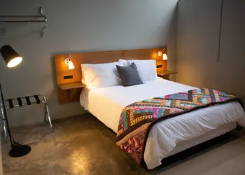 Travelers Hotel hotel thumbnail 8