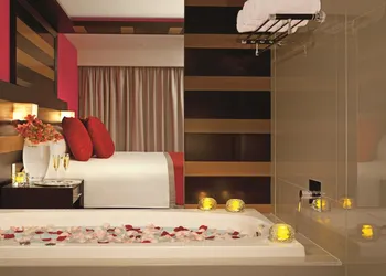 Secrets Huatulco Resort & Spa - Adults Only - All Inclusive hotel thumbnail 7