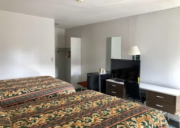 Imperial Inn hotel thumbnail 2