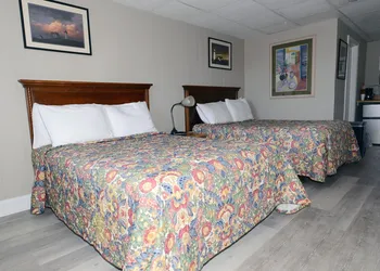 Island View Motel hotel thumbnail 4