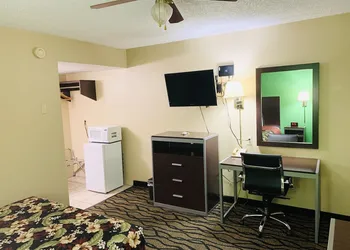 Thunderbird Inn hotel thumbnail 5