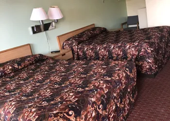 Downtown motel hotel thumbnail 5
