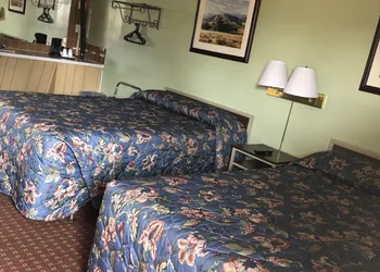 Downtown motel hotel thumbnail 6