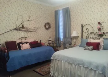 Holly House of Hamilton hotel thumbnail 7