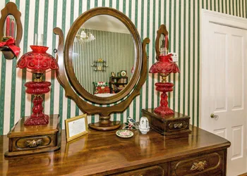 Holly House of Hamilton hotel thumbnail 8