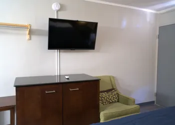 Eastern Shore Motel hotel thumbnail 4