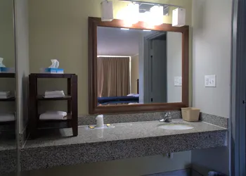 Eastern Shore Motel hotel thumbnail 6