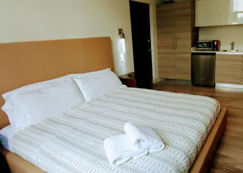CH Luxury Condos & Studios On The Beach hotel thumbnail 6