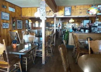 Tyee Restaurant and Hotel hotel thumbnail 7