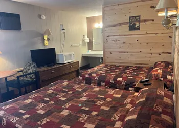 Dakota Winds hotel thumbnail 2