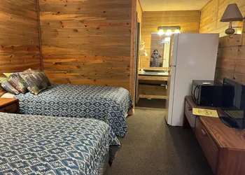Dakota Winds hotel thumbnail 4
