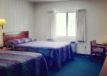Oakridge Motel hotel thumbnail 7