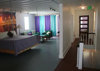 The Loft at Menorcan Square hotel thumbnail 5