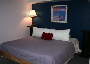 The Loft at Menorcan Square hotel thumbnail 6
